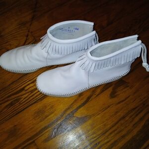 Moccasins Size 8 women's
